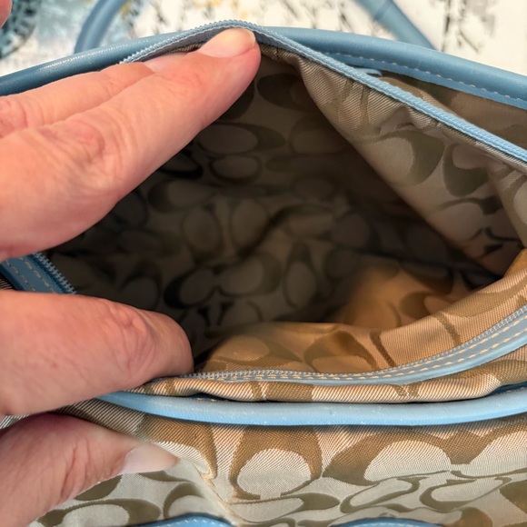 Coach Baby Blue Hampton Soho Y2K Satchel Handbag - Picture 11 of 12